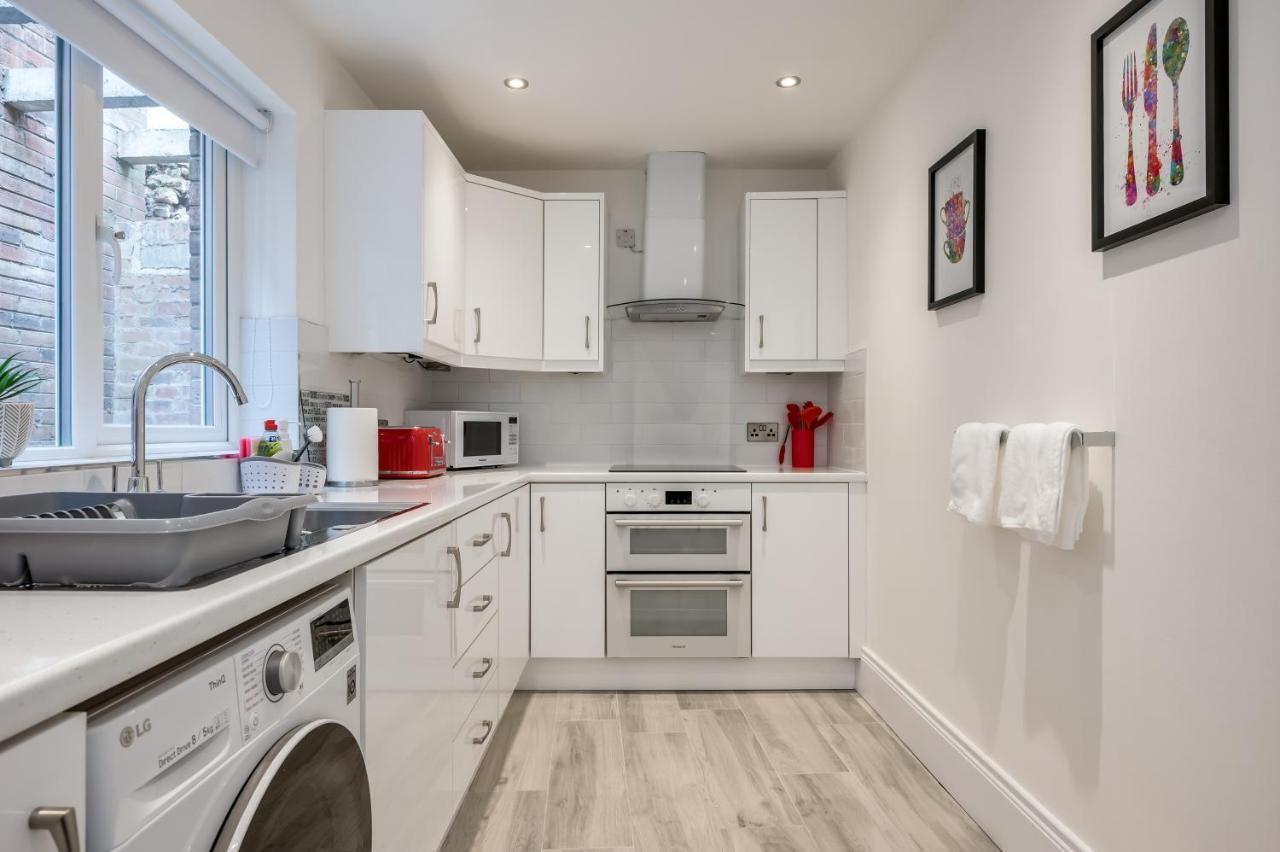 Central Belfast Apartments: Georgian House Exterior photo