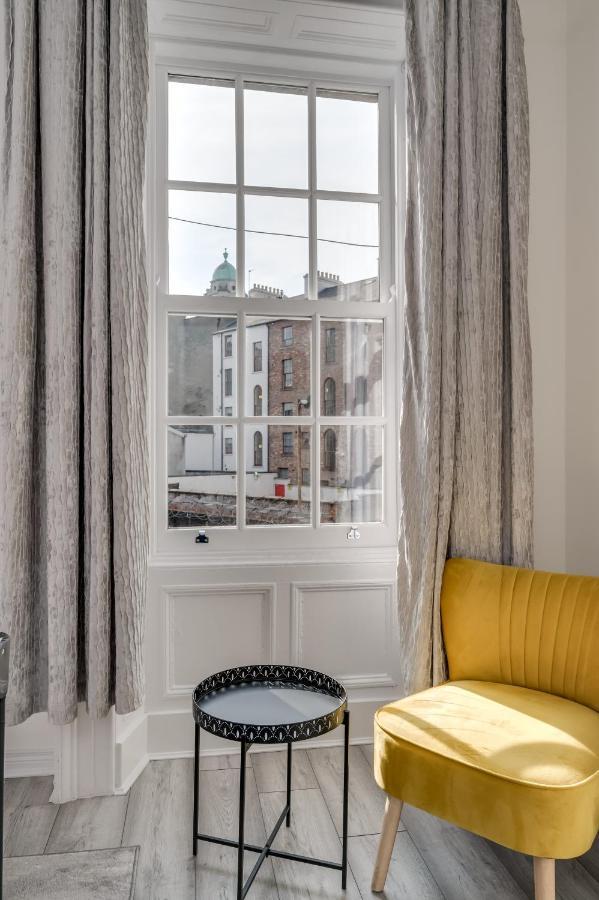 Central Belfast Apartments: Georgian House Exterior photo