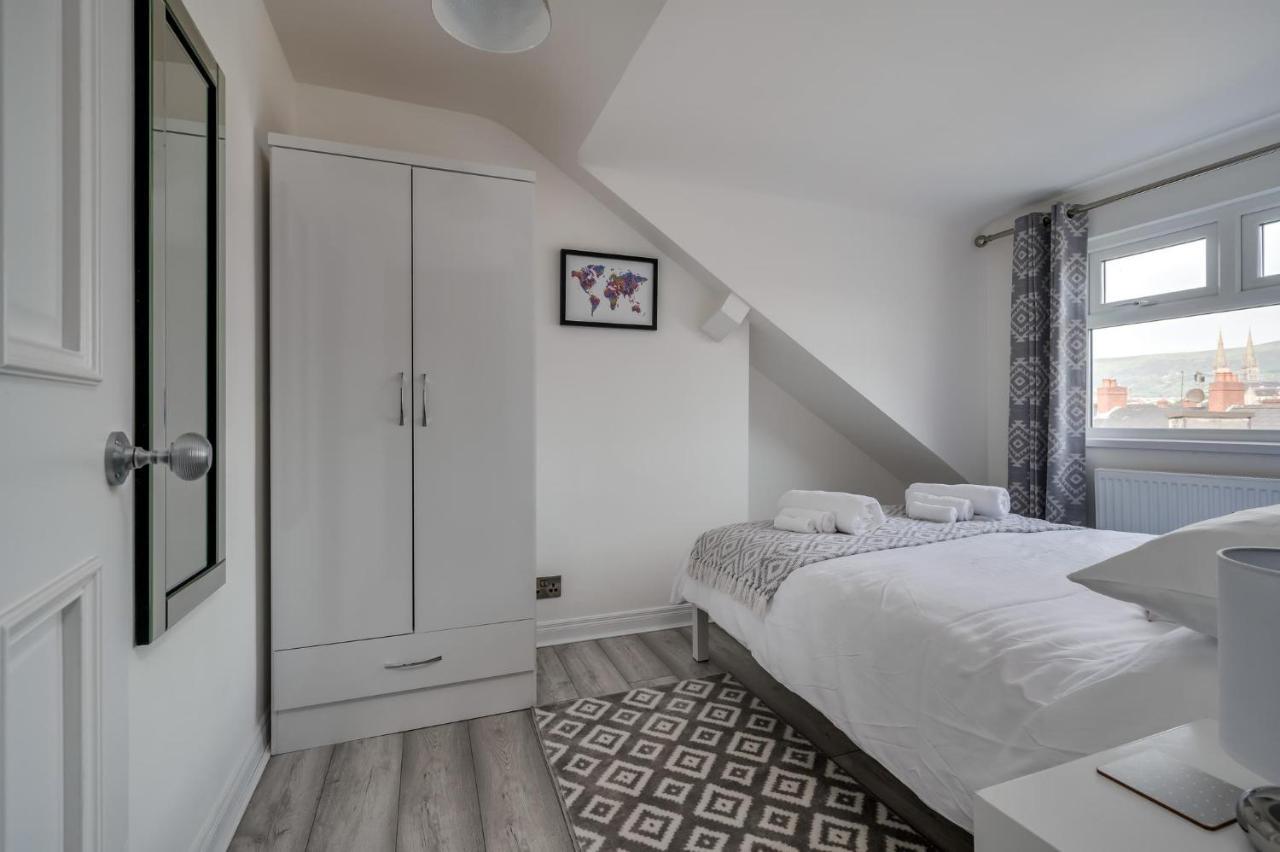 Central Belfast Apartments: Georgian House Exterior photo